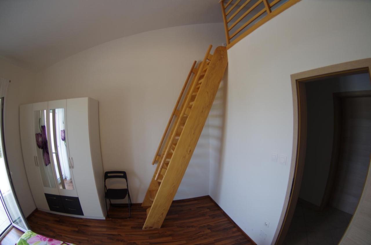Holiday Apartments In House Sanja Rakalj Esterno foto