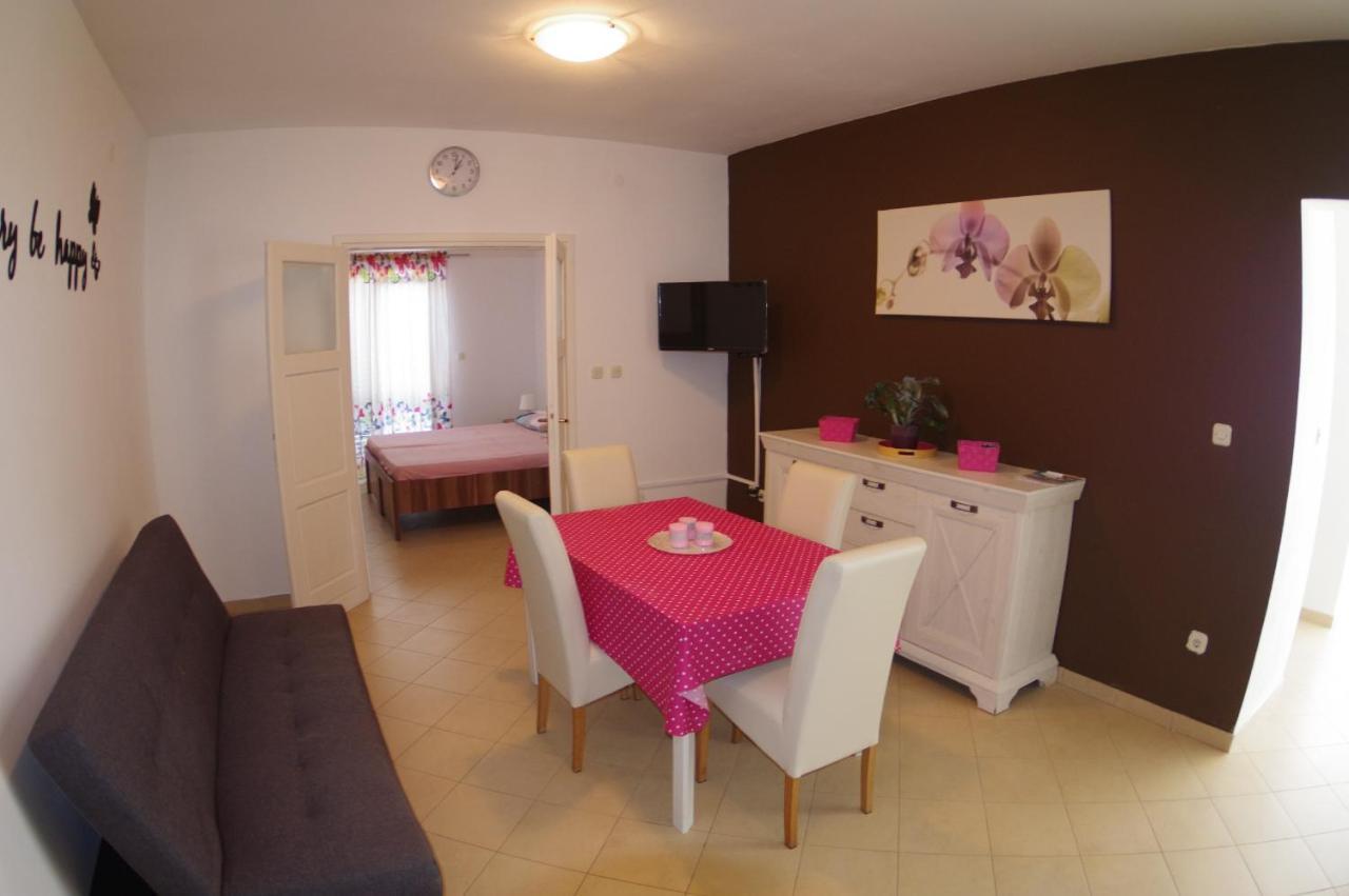 Holiday Apartments In House Sanja Rakalj Esterno foto